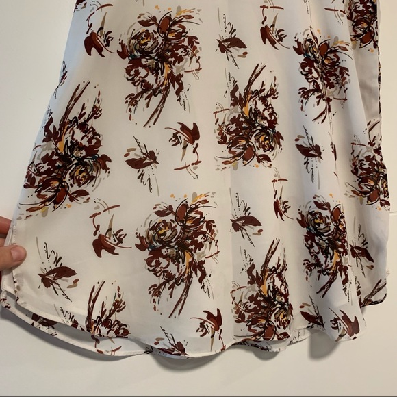 Kismet | Floral Flowy Tank Top - Picture 11 of 14